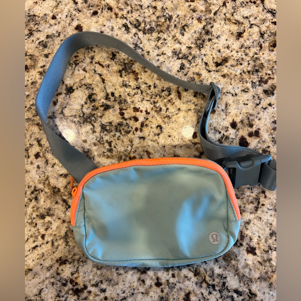 Lululemon Beltbag